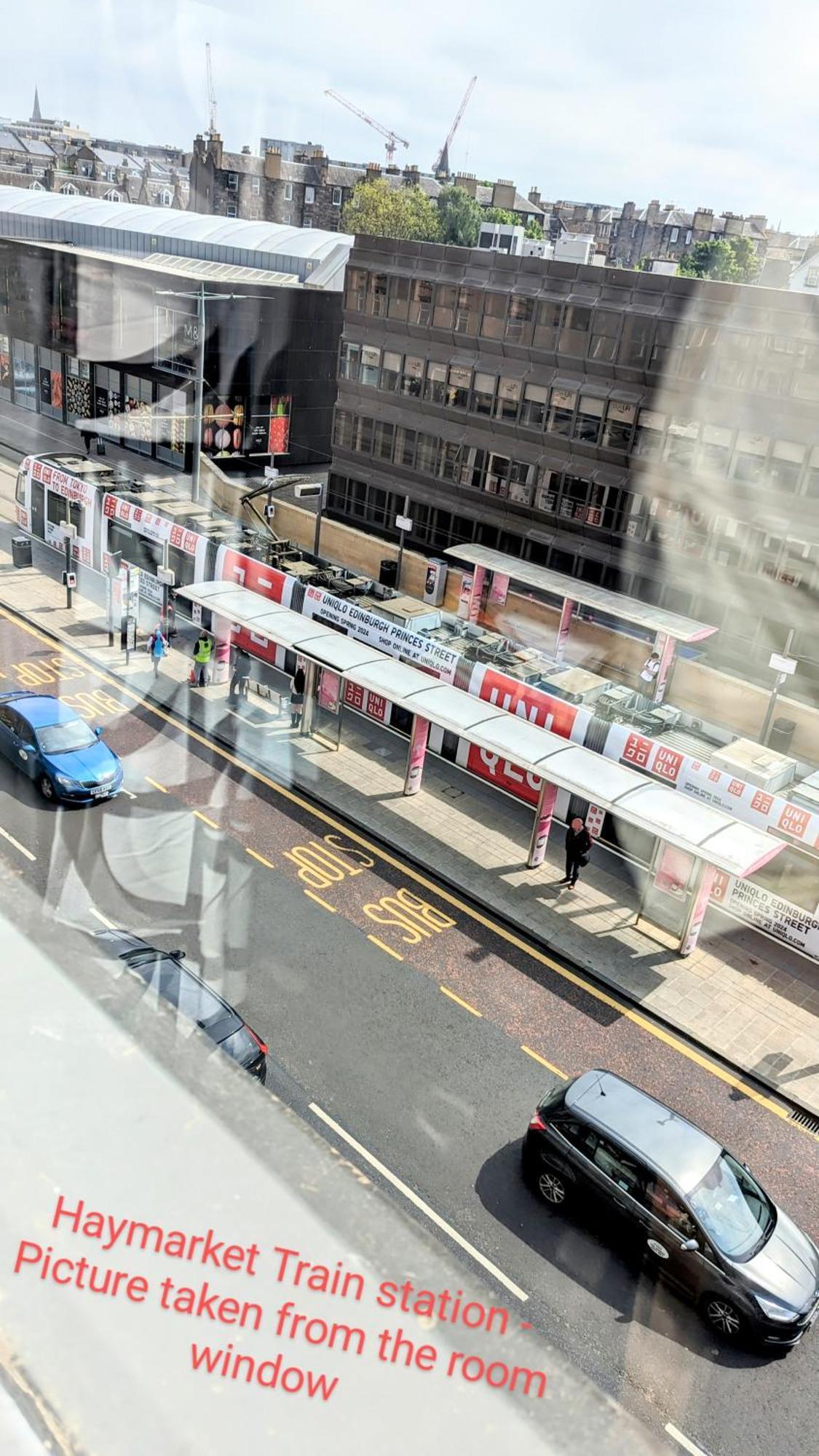 Edinburgh City Center Haymarket Double Room 외부 사진