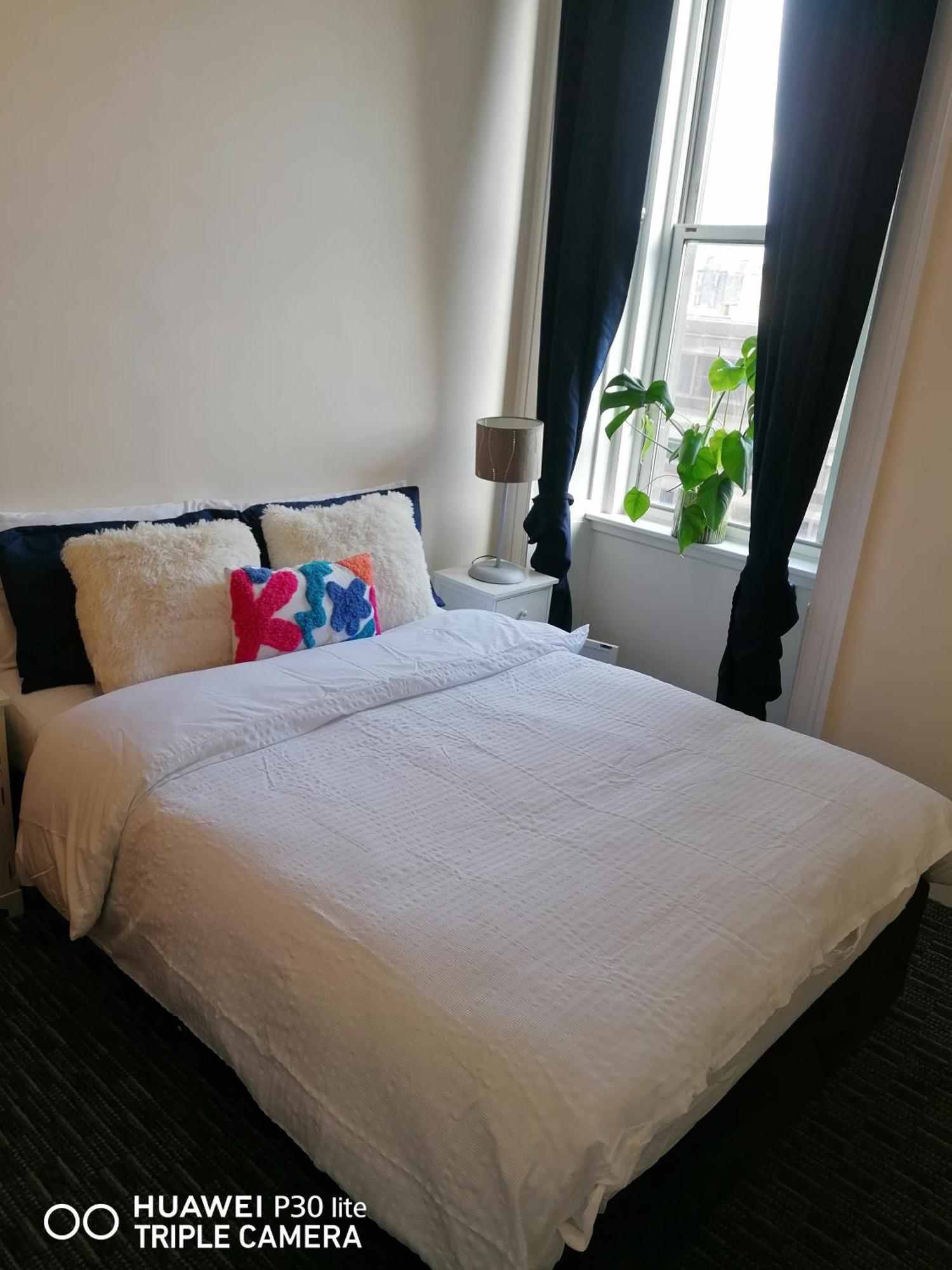 Edinburgh City Center Haymarket Double Room 외부 사진