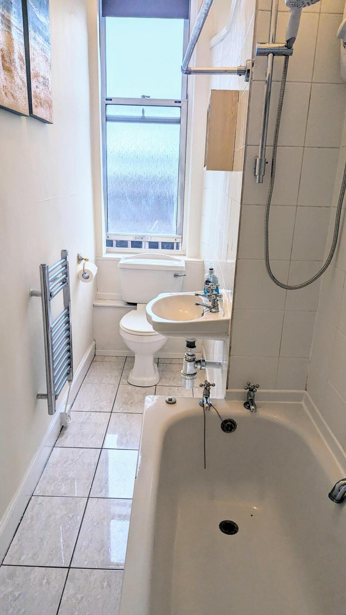 Edinburgh City Center Haymarket Double Room 외부 사진